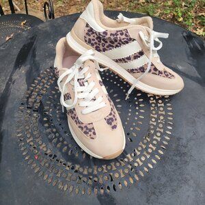 Afolce Vita Animal Print Sneakers